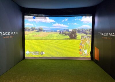 Golf-Simulator mit internationalem Platz im Sportpark Tating